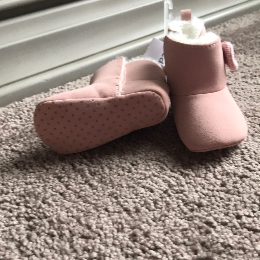 boots - Picture 3 of 3